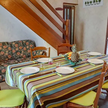 Holiday Home Le Gua Feriehus *